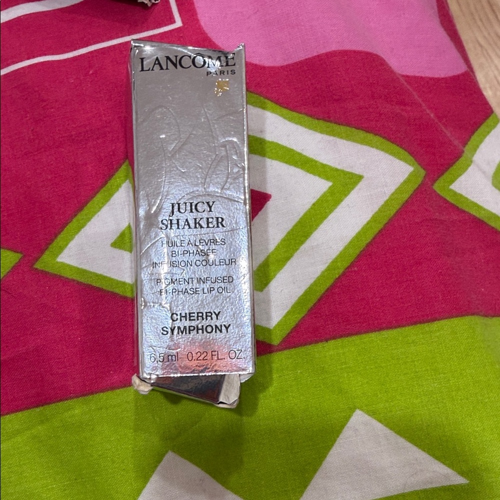 Juicy Shaker Lip Oil - Cherry Symphony